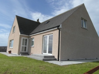 1.-Riff-Farmhouse-outside