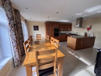 2.-Kitchen