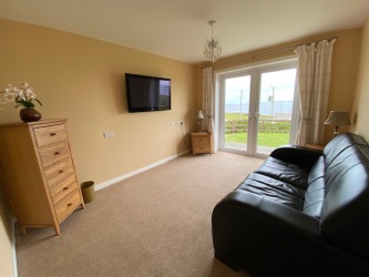 9.-Second-sitting-room-